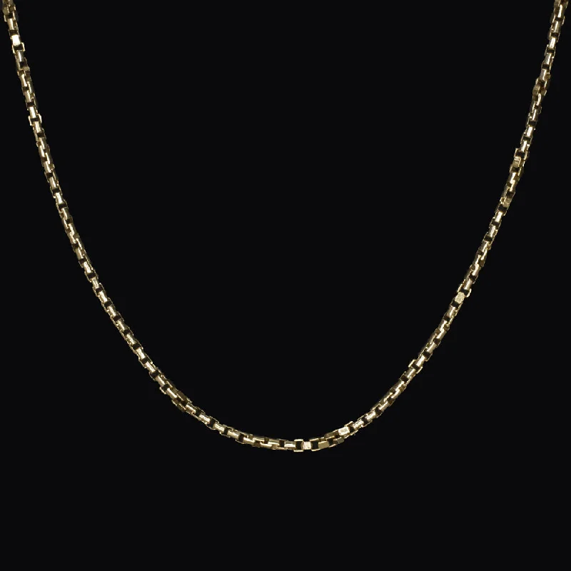 designer fashion ladies necklace-SOLID 18K YELLOW GOLD BOX CHAIN NECKLACE 21 INCH LONG 1.6mm 9.9 GRAM EVERDAY